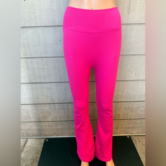Women’s Yoga Pants Ribbed Seamless High Waist Bell Bottoms Flare Leggings Size M - Picture 2 of 5